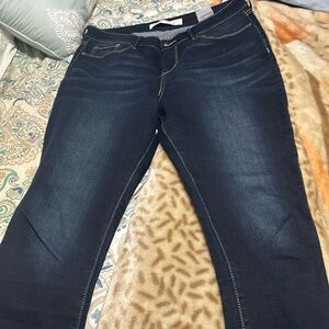 Signature Levis Mid Rise Skinny Jeans Size 14